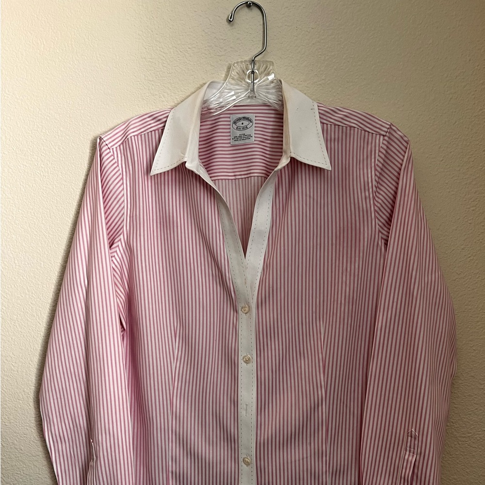 Brooks Brothers size 8 pink and white striped women’s dress shirt